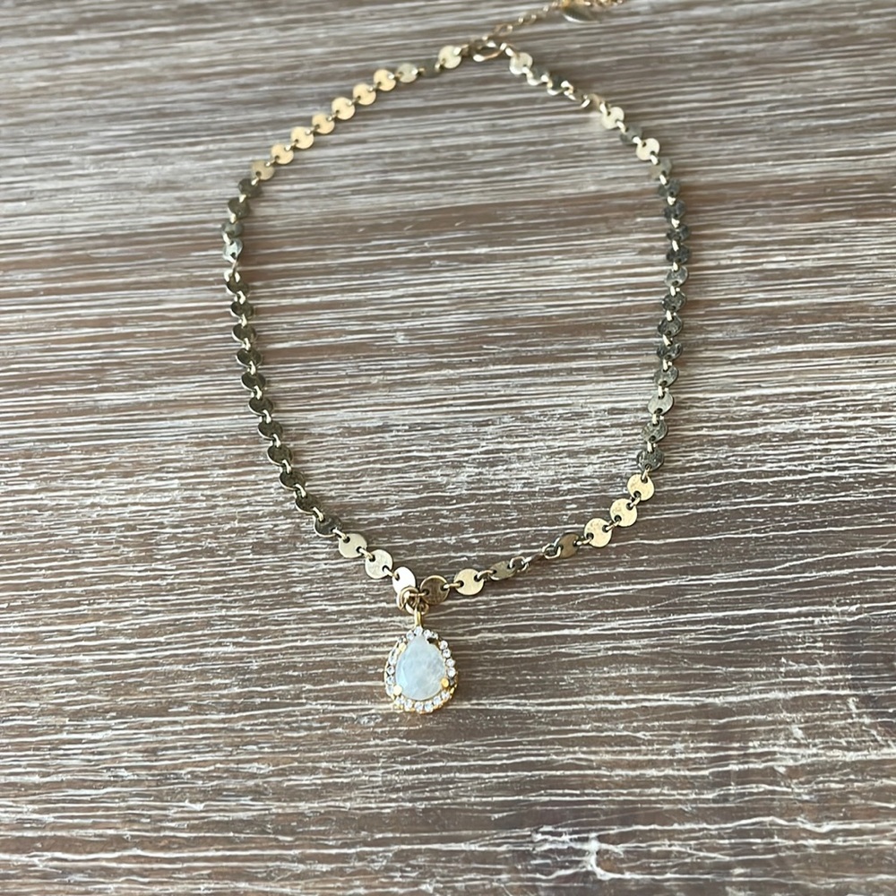 Choker necklace